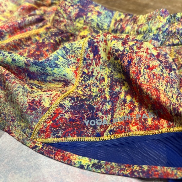 Lululemon SeaWheeze Limited Edition Hotty Hot Shorts - Picture 10 of 12